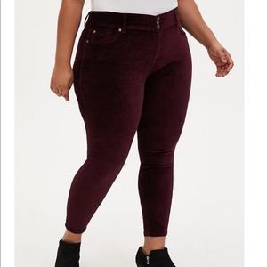 NWT Torrid Burgundy Velvet Jeggings Size 22R